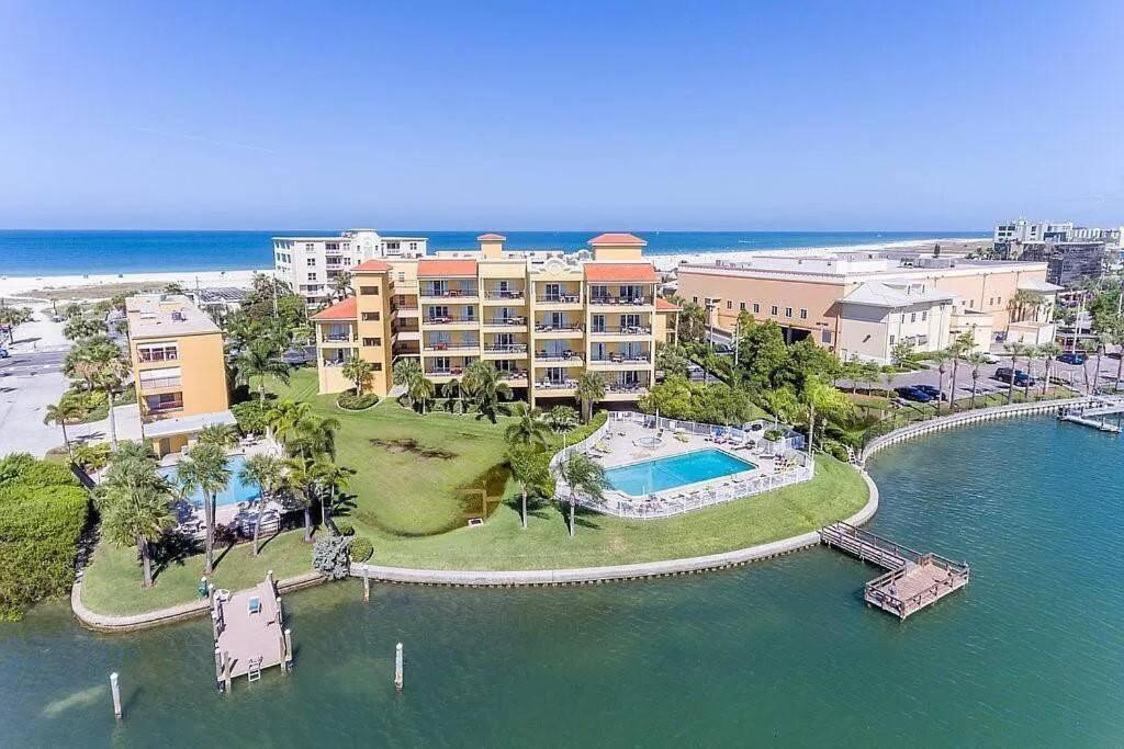 Treasure Island Beach Retreat St. Pete Beach Eksteriør billede